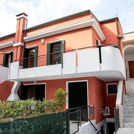 House Smeraldo By Holiday World Lido di Jesolo Kültér fotó