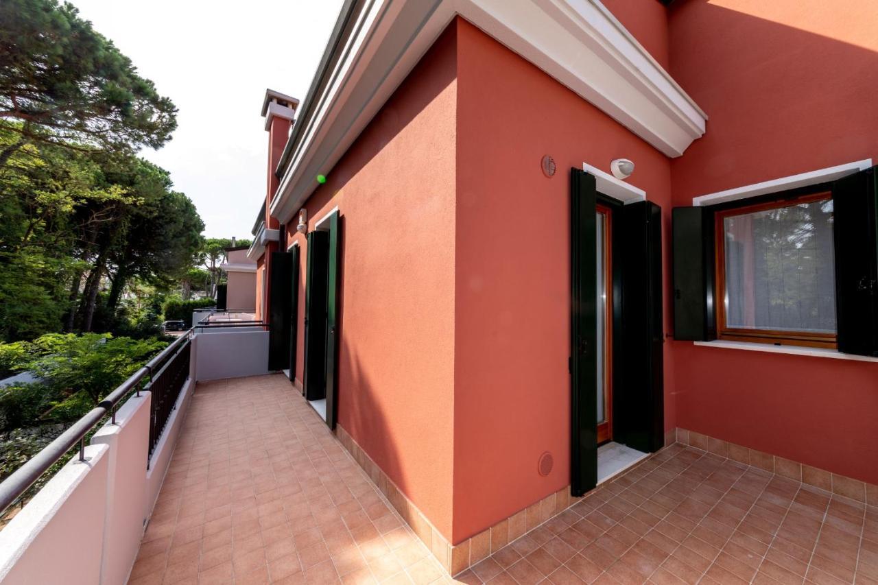House Smeraldo By Holiday World Lido di Jesolo Kültér fotó